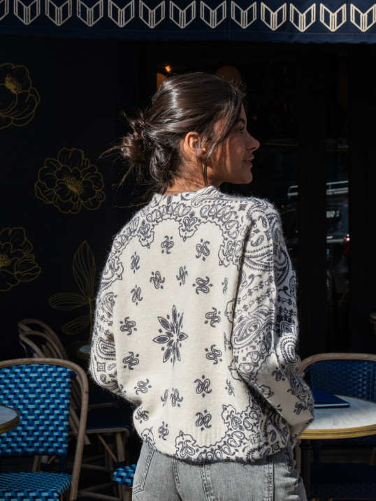 Pull femme imprimé cachemire écru et anthracite – Yaëlli Paris