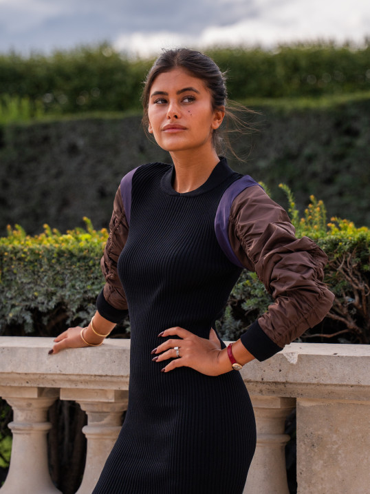 Robe longue côtelée noire avec manches bombers – Yaëlli Paris