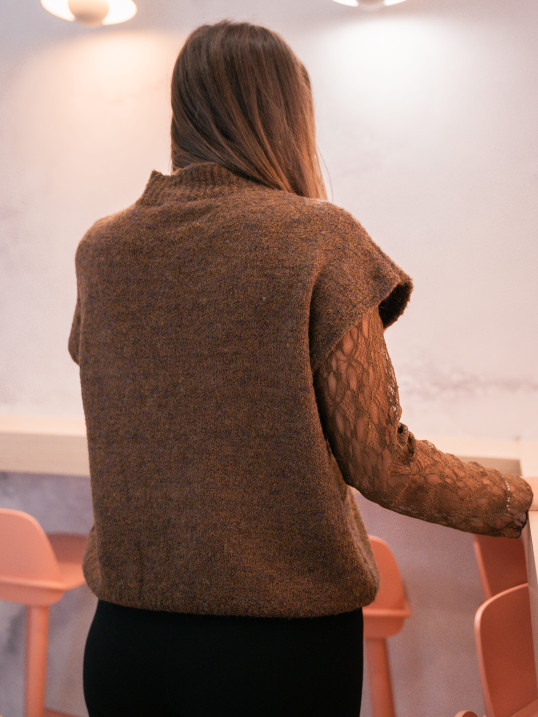 pull dentelle marron