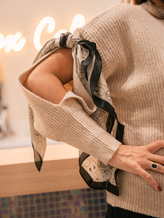 pull avec foulard