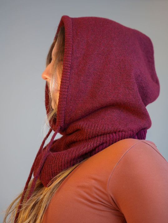 Cagoule Bordeaux | Accessoire d’Hiver Élégant & Chaleureux – Yaëlli Paris