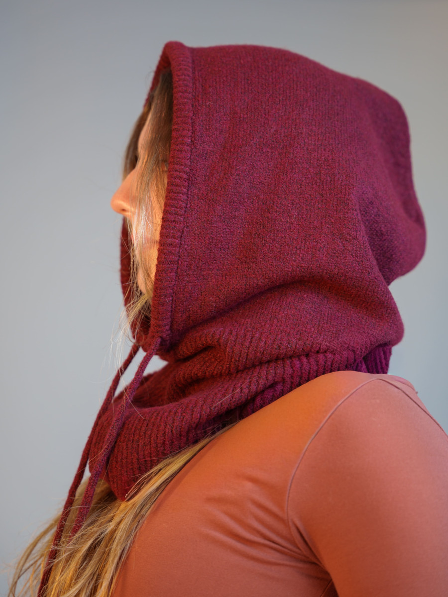 Cagoule Bordeaux | Accessoire d’Hiver Élégant & Chaleureux – Yaëlli Paris