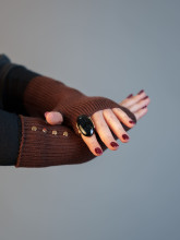Mitaines Chocolat à Boutons Dorés | Accessoire Chic & Chaleureux – Yaëlli Paris