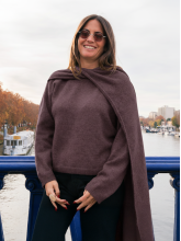 Pull en alpaga avec écharpe – Maille chic et élégante | Yaelli Paris